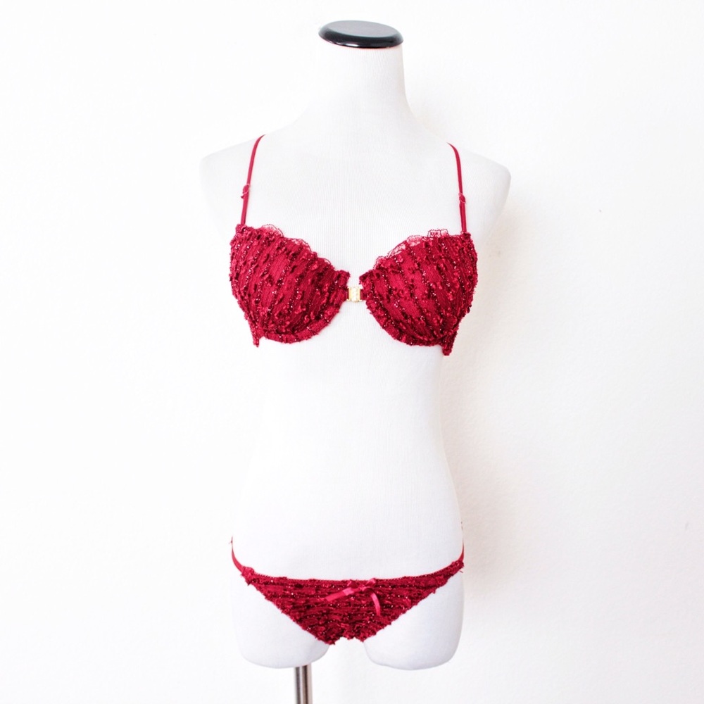 Lanshifei Red Strappy Lingerie Set